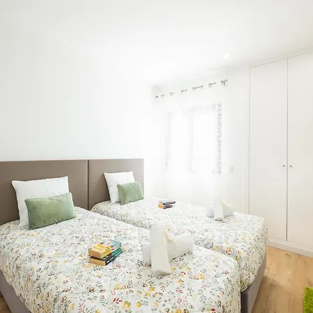아파트 Apartment In Forte Sao Joao Near Alemaes Beach *