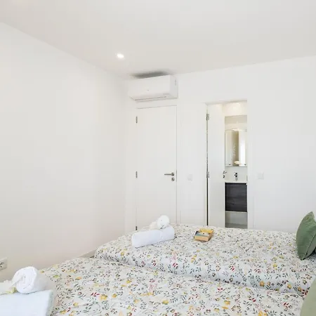 Apartment In Forte Sao Joao Near Alemaes Beach Appartement *